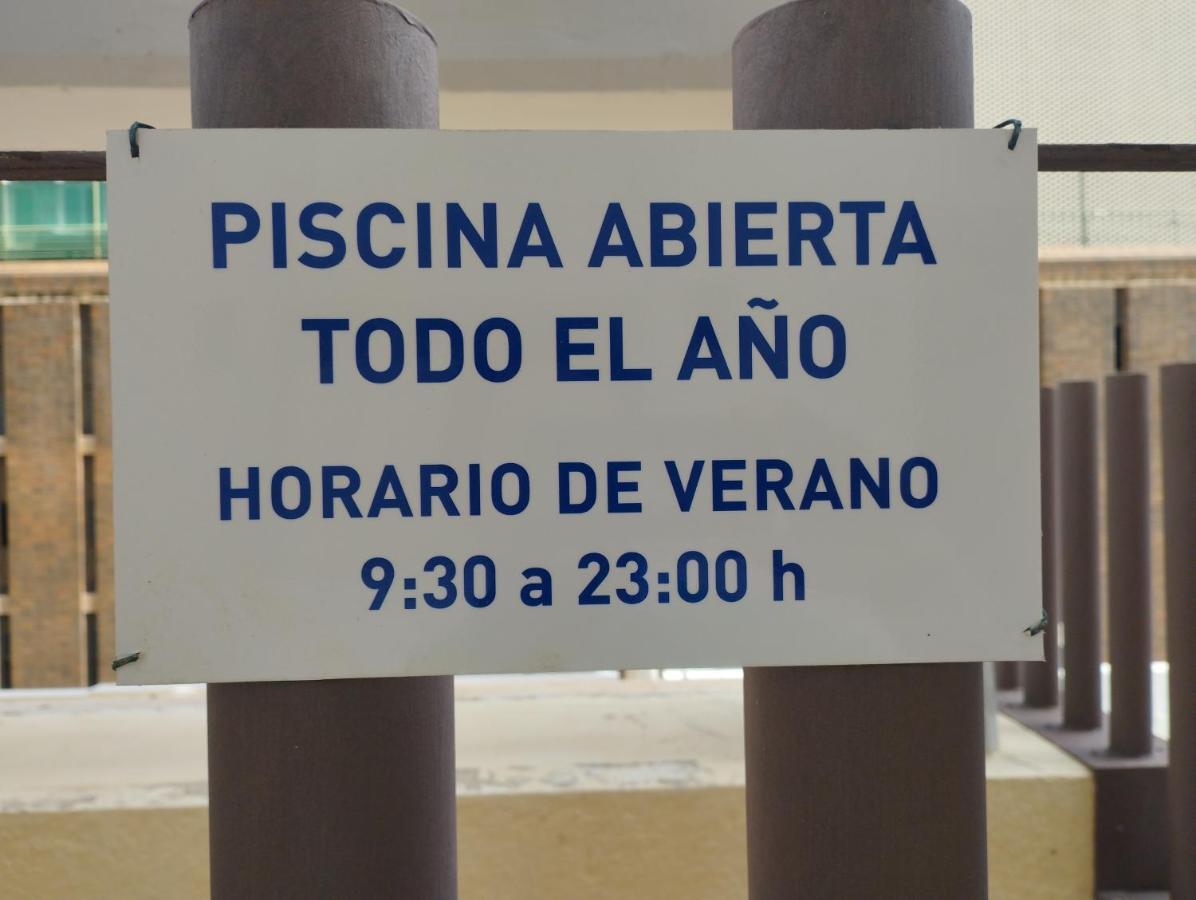 A 50 Metros Del Mar Y En 2 Paradas De Bus Estas En El Centro De Alicante Eksteriør bilde